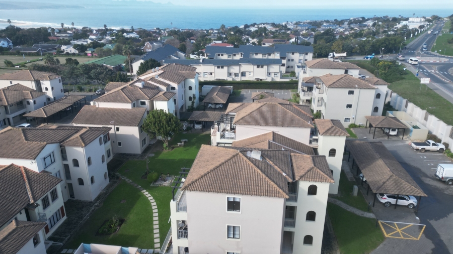 2 Bedroom Property for Sale in Bowtie Western Cape